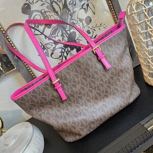 Michael Kors Jet Set Medium Logo Tote Bag Pink and Brown Leather Handbag Purse
